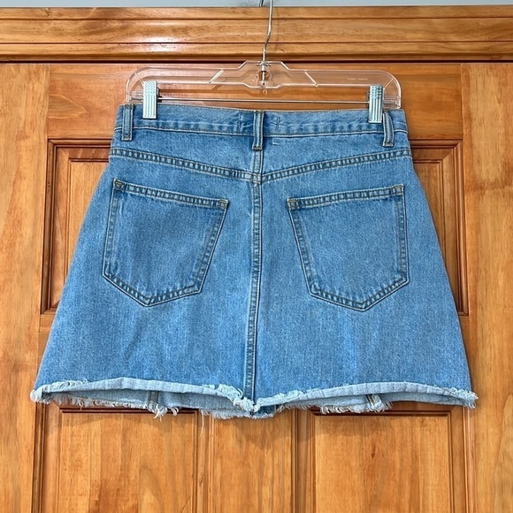 Denim Jean Skirt Raw Hem and Front Buttons - Picture 3 of 3